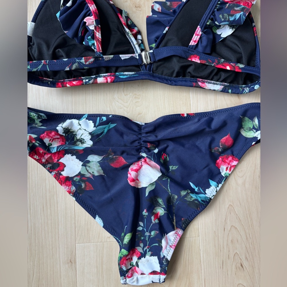 Cupshe Floral Ruffle Bikini Set - Picture 10 of 11